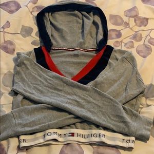 Tommy Hilfger cropped sweater
